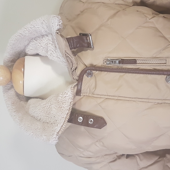 Ralph Lauren quilted barn jacket - Picture 2 of 12